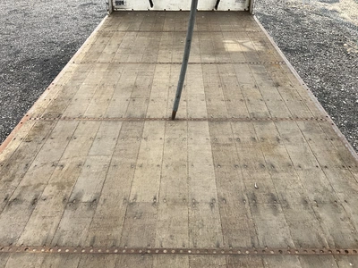 USED SUPREME CURTAINSIDE TRUCK BODY 24’