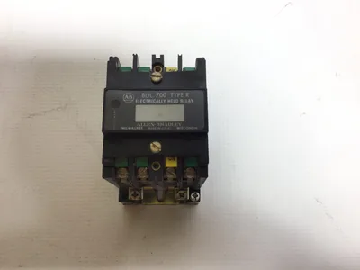 Allen-Bradley 700-R310AI Type R Relay Contactor