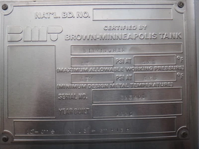 7,900 gallon steel tank