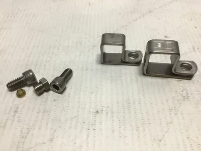 Lincoln 83724 – SL-32 Centro Matic Injector Inlet 1/4″ NPT Female Stainless Steel