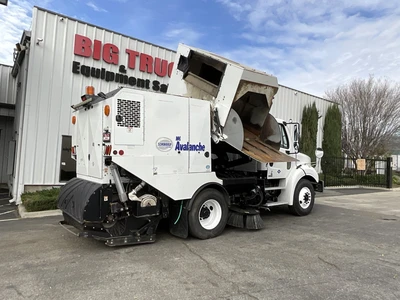 Used 2014 FREIGHTLINER M2 Street Sweeper California US | Big Truck & Equipment #1412286