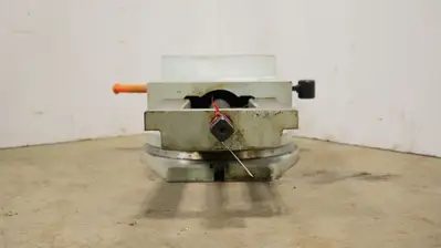 10" Milling Vise with Extra Swivel (New) - 6