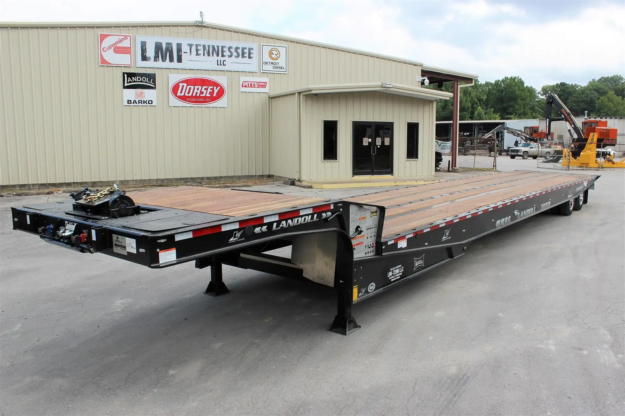 New | in-Stock 2027 LANDOLL 440 Lowboy Trailers Tennessee US | LMI Tennessee LLC #1505138