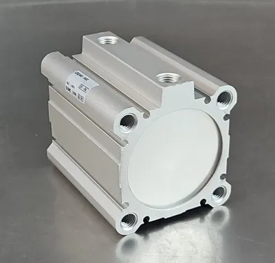 SMC CDQ2A63-50DZ PNEUMATIC CYLINDER. 6D-8