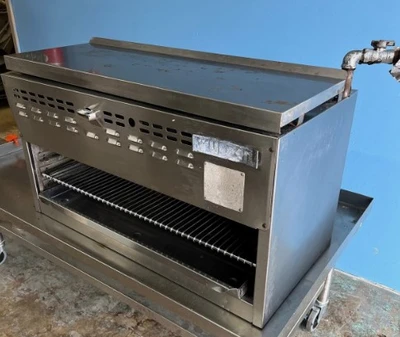 75-0180 Vulcan VICM36 36” Gas Cheesemelter Broiler