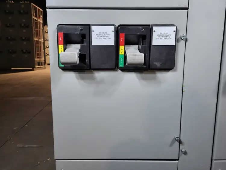 Used EATON HFD3040S Switchgears British Columbia CA | Lenmark #240443