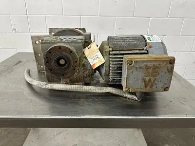 USED SEW-EURODRIVE SAF57DT90S4