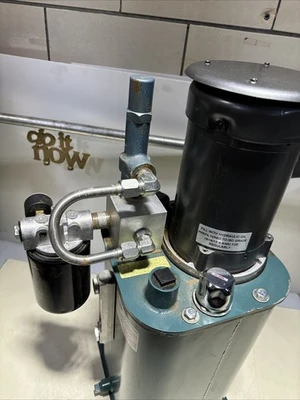 NEW Baldor 077588