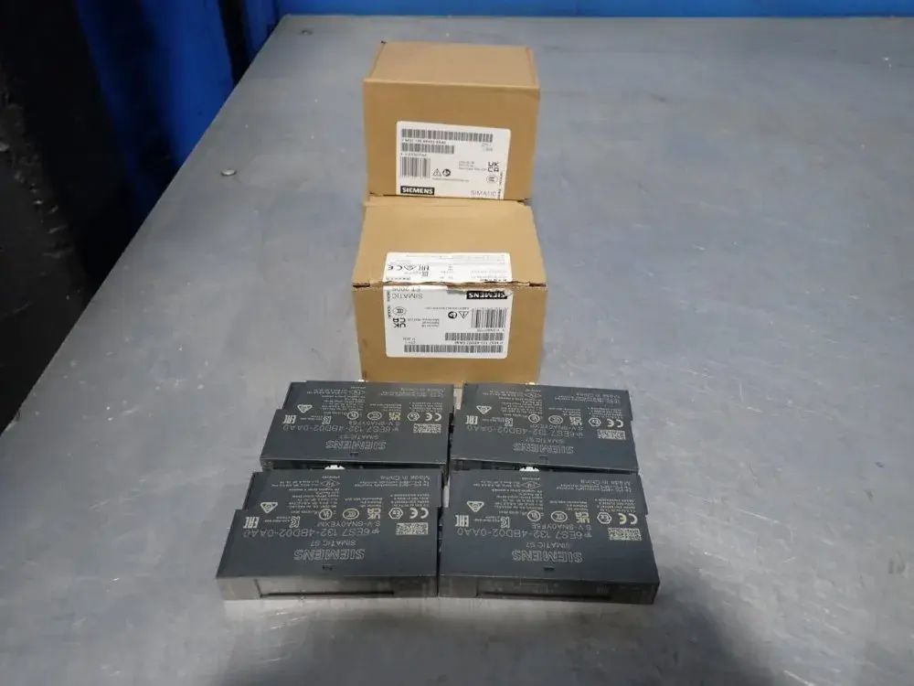 NEW SIEMENS 6ES71324BD020AA0