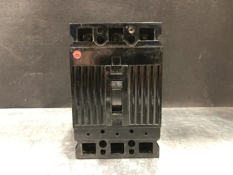 Used GENERAL ELECTRIC TED136030 Switchgears British Columbia CA | Lenmark #244015
