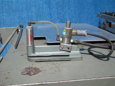 USED WELDOTRON 5201A
