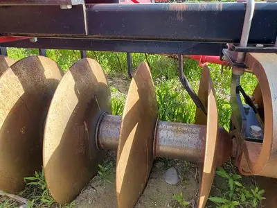 USED 2013 SUNFLOWER 1435