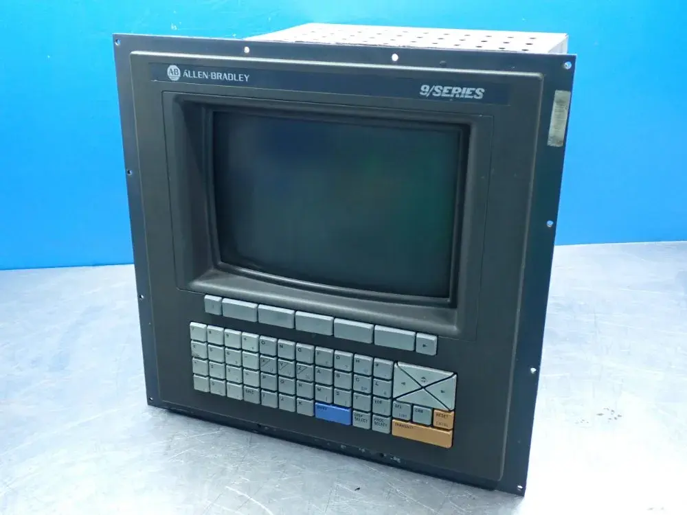 Used ALLEN BRADLEY 8520OPC Automation Control (HMI) Ohio US | HGR 24 #884140