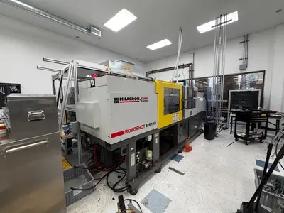 2005 MILACRON ROBOSHOT SiB-110 Injection Molding Horizontal/Vertical | Machinery Network (9)