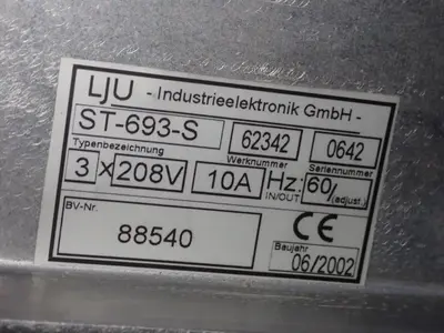 USED 2002 LJU ST693S