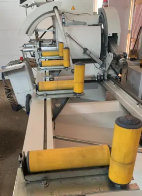 Used 2011 LGF _UNKNOWN_ Double Miter Saws Quebec CA | Starlight Sales Corp #1444217