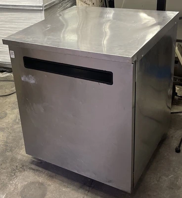 174-0055 Delfield 27” Undercounter Self Contained Cooler