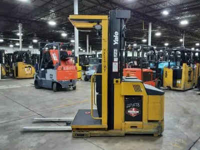 USED 2020 YALE OS030