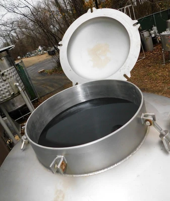 USED 200 GAL STORAGE TANK 200 GALLON