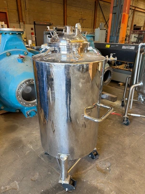 USED STOUT 100 GALLON
