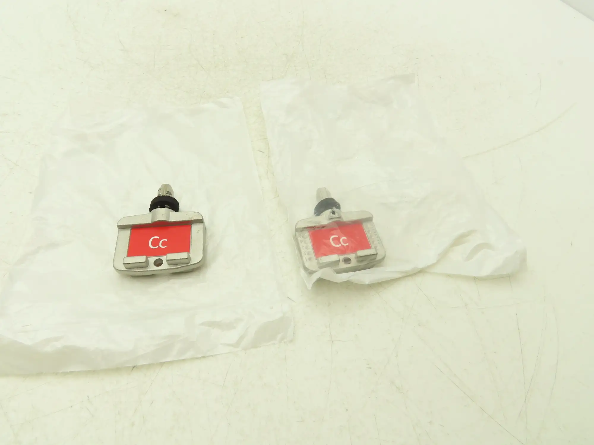 Allen Bradley 440T-AKEYE10CC Guardmaster Trapped Key Interlock Key Cc  Lot of 2