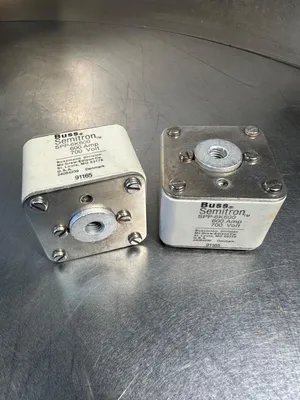 Buss Semitron SPP-6K600 Fuse, 600AMP 700V (4B-17)