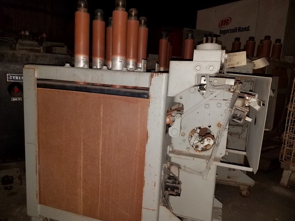 GE AM-4.16-15-1, 1200 amp