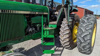 USED 1981 JOHN DEERE 4840