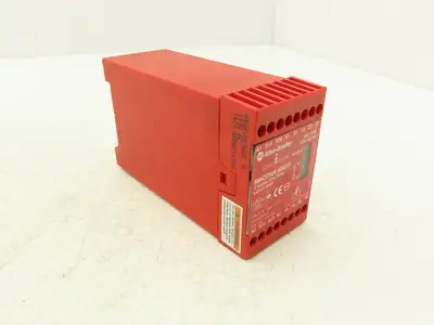 Allen Bradley 440R-D23022 Guardmaster Minotaur MSR7R Safety Relay 2 Hand Control