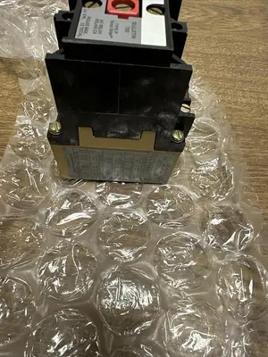 New | in-Stock ALLEN-BRADLEY 700P000A1 Miscellaneous Equipment (Electrical & Power) | Surplus Asset Holdings #1203003