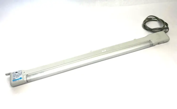 Used Rittal Slim-line Space-Saving Enclosure Light Strip 4140220 Light Source Equipment Michigan US | Maverick Industrial Sales #1400541