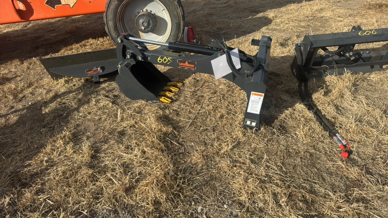 Big Arm Backhoe for Skidsteer	Landhonor	2025	Unused	BH-12-72D