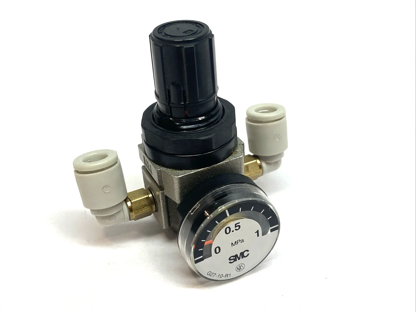Used SMC Pneumatic Modular Pressure Regulator 0.05-0.7MPa w/ G27-10-R1 Gau Air Pressure Regulators Michigan US | Maverick Industrial Sales #1389626