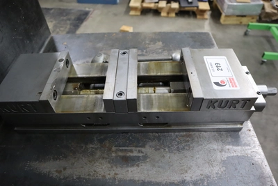 Used KURT WORKHOLDING SOLUTIONS DL-600C Vises Minnesota US | Machinesused.com #1383968