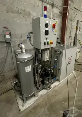 USED 2023 OMAX MAXIEM 1530