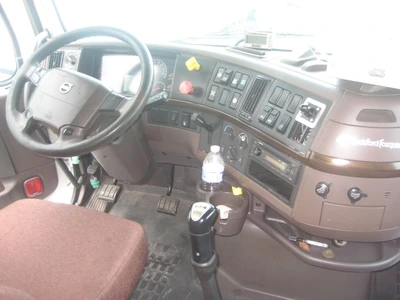 Used 2015 VOLVO VN SERIES Conventional trucks Florida US | Proxy Equipment #1384966
