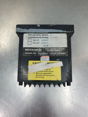 Square D MODLINE4 029301 Temperature Monitor Module. 2D-08