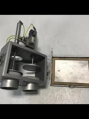 USED CINCINNATI MILACRON PROPORTIONAL/681