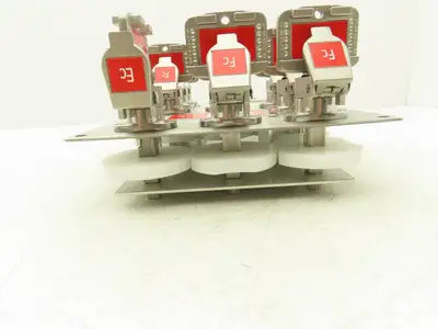 Allen Bradley 440T-MKEXE22ECFCFCFCFCFCFCFCFC 9 Key Interlock Exchange Switch