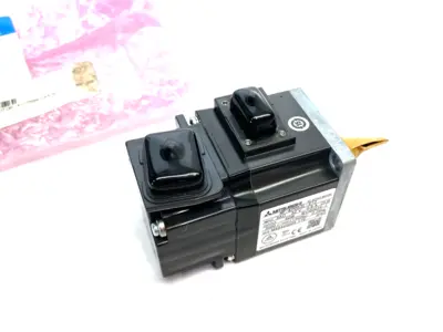 USED MITSUBISHI BRUSHLESS ROTARY SERVO MOTOR 50W 3000RPM