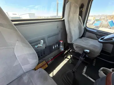 Used 2011 VOLVO VNL64T300 Conventional trucks California US | Ben Kaplan Equipment #1250886