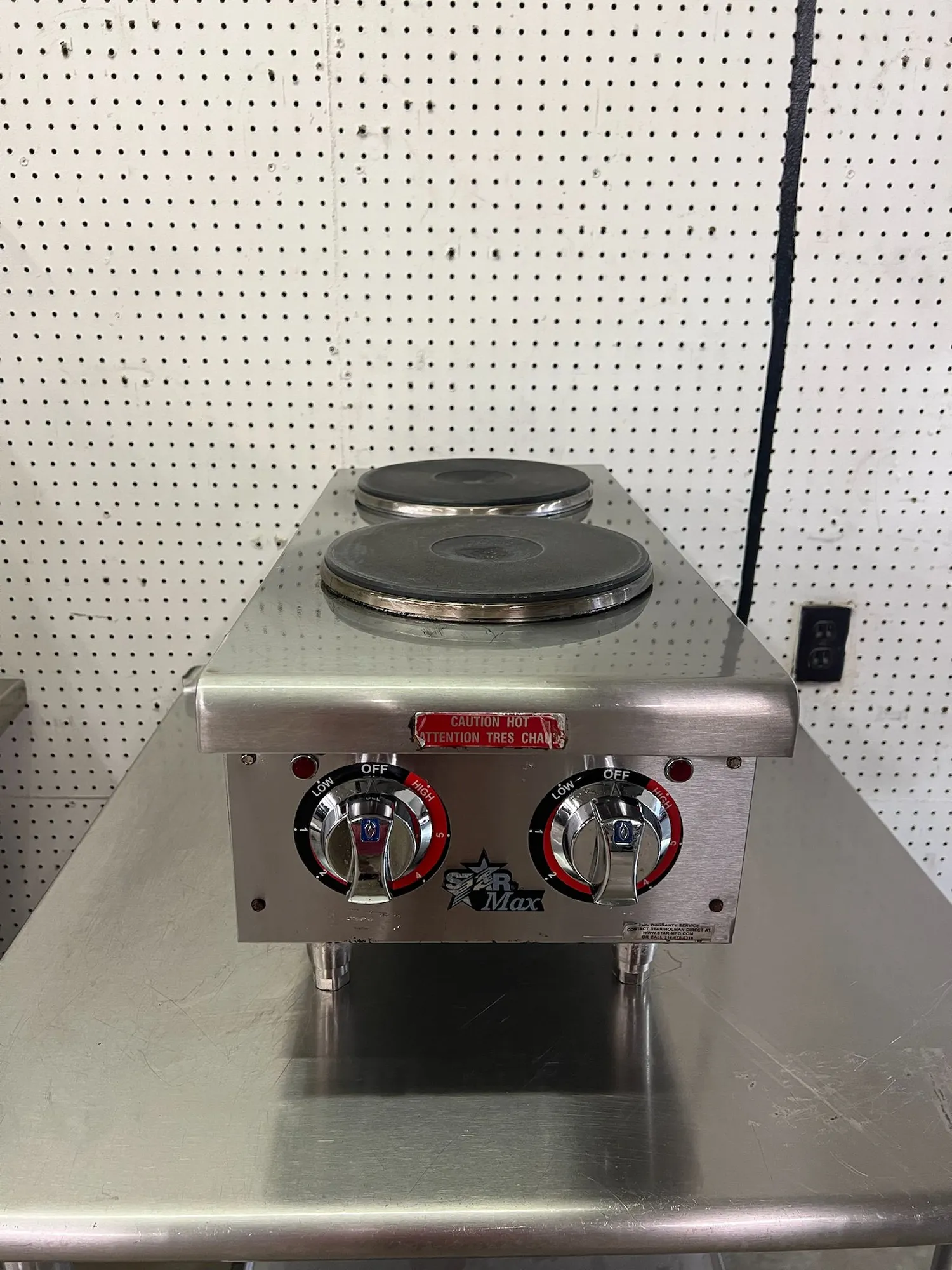 Used Star Used Star 502FF 2 Burner Countertop Range with Solid Burners - 208V 1Ph Commercial Ranges Illinois US | Falcon Restaurant Supply #1375575