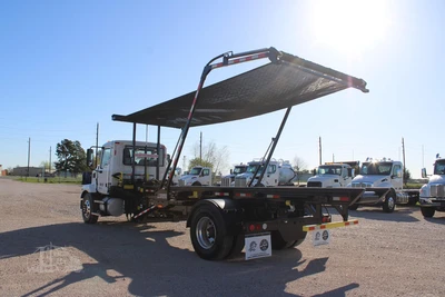 New | in-Stock 2027 MACK MD7 Rolloff Trucks Texas US | Roll Off Truck World #1491925