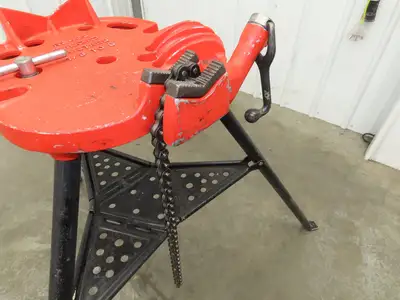 Ridgid 460 Tristand Portable Chain Pipe Vise 1/8" to 6" Tripod Stand Jack Screw