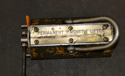 2,200 LBS MAGNETIC LIFTER MODEL #WLL1000KG PERMANENT MAGNET CRANE ATTACHMENT: STOCK #23410