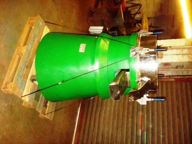 Russell Enclosed Sieve 560Mm Dia.  Flp
