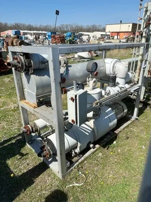 INDUSTRIAL ENGINEERING EQUIPMENT 4 kW Oil Temperature Control Unit (Sterlco Type) | Perry Equipment (1)