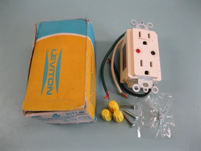 NEW Leviton 7410G