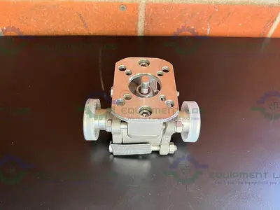 USED PBM S1HLE5X-D---34 STAINLESS STEEL BALL VALVE W/ 1" SANITARY FITTING