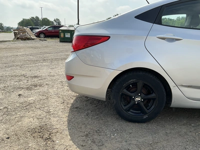 USED 2017 HYUNDAI ACCENT SE
